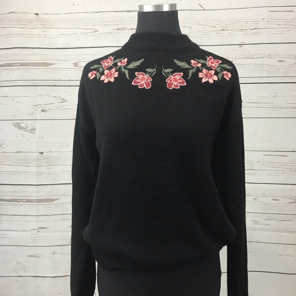 Wild Heart Flower Sweater Size L